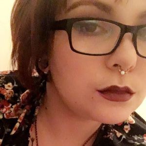 Meet your Posher, Kay